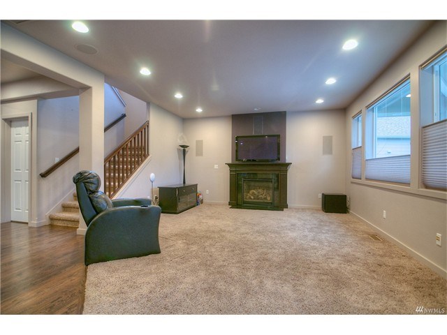 1320 Kaiser Rd SW