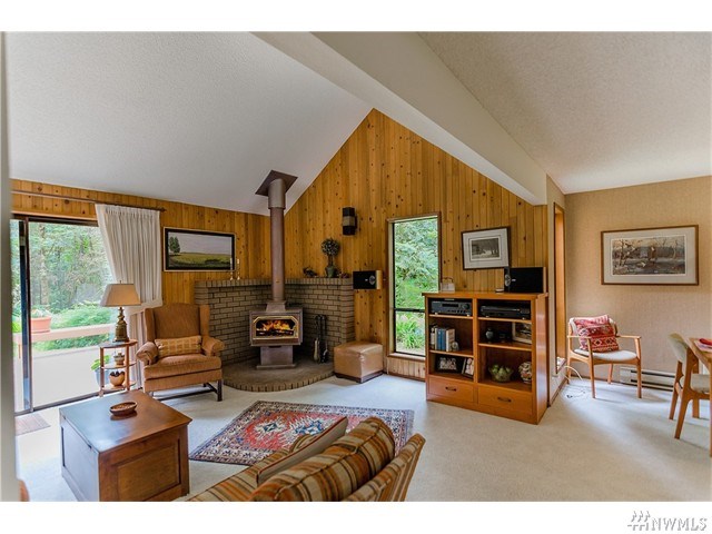 For Sale: 4725 Ashram Ln NW Olympia, WA 98502