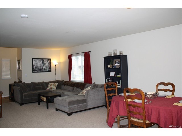 4426 Roxanna Lp SE