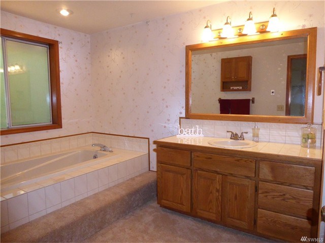 7107 Glen Annie Ln SW