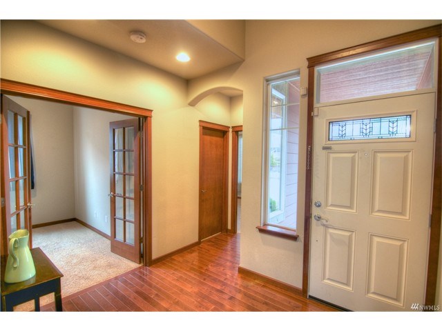 1203 Skyridge Dr SE