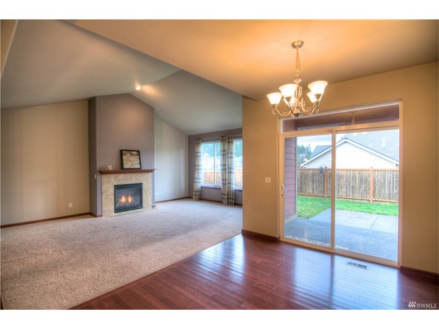 1203 Skyridge Dr SE