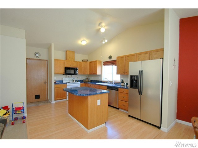 For Sale: 5602 Vincent Ct SE Olympia, WA 98513