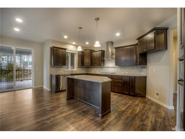4749 Waxwing Ct NE