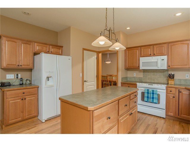 For Sale: 6910 60th Ct NE Olympia, WA 98516