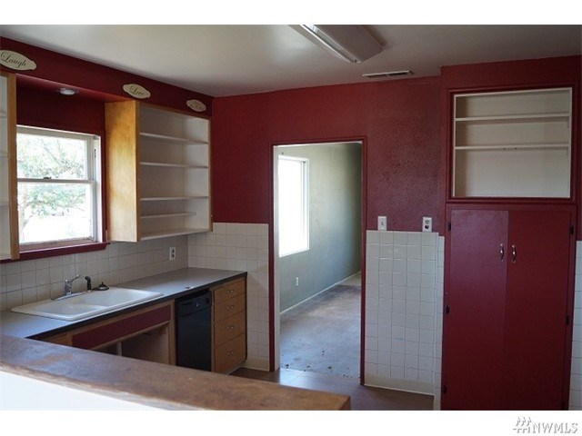 For Sale: 612 N Scammel Aberdeen, WA 98520