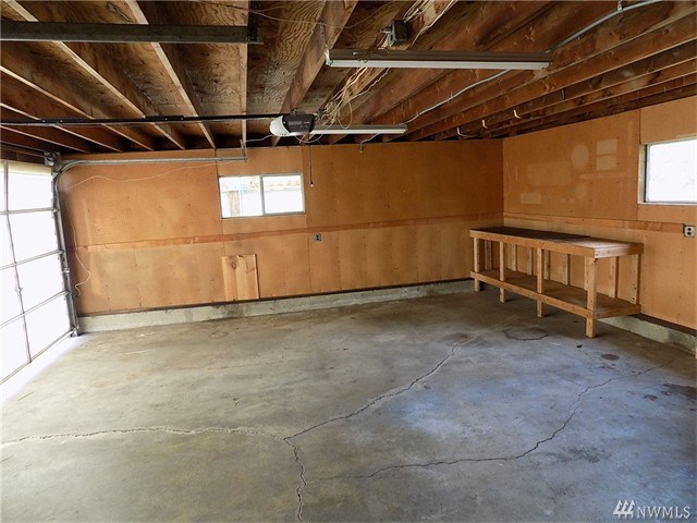 For Sale: 106 W Huntley St Aberdeen, WA 98520