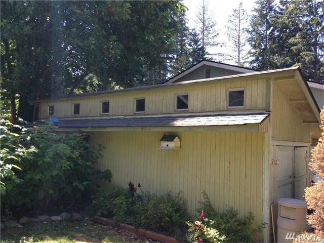 For Sale: 211 E Village View Dr Allyn, WA 98524