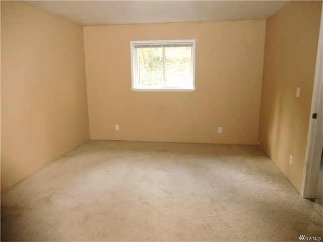 207 W Herron Blvd