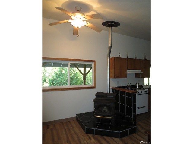 60 W Puyallup Dr
