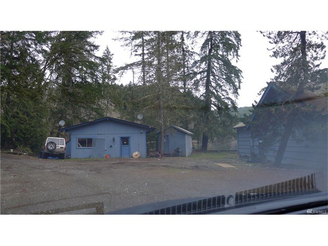 290 NE Cheyenne Hill Dr