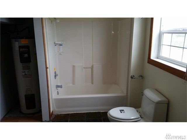 For Sale: 441 S Spinnaker Ocean Shores, WA 98569