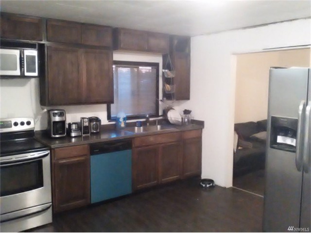 1405 Central Blvd