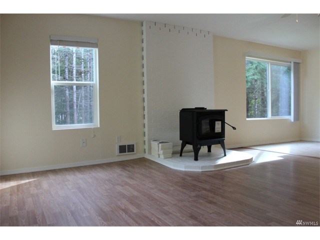 180 SE Channel Point Rd
