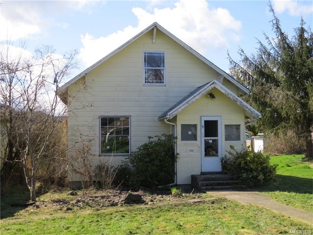 103 Martina St SE