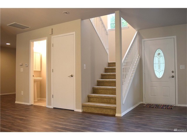 22034 Bluewater Dr SE