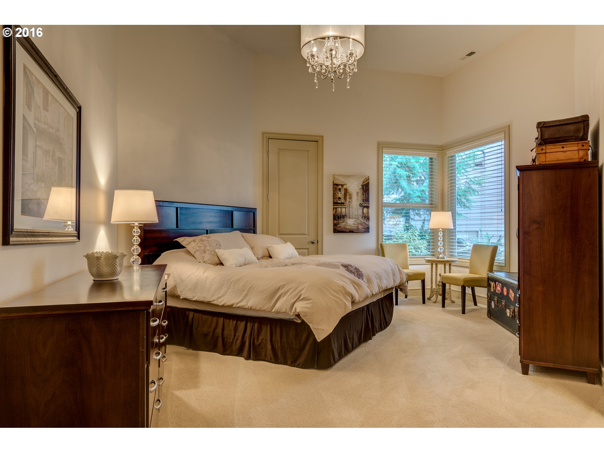 5826 NW Inglewood Ct