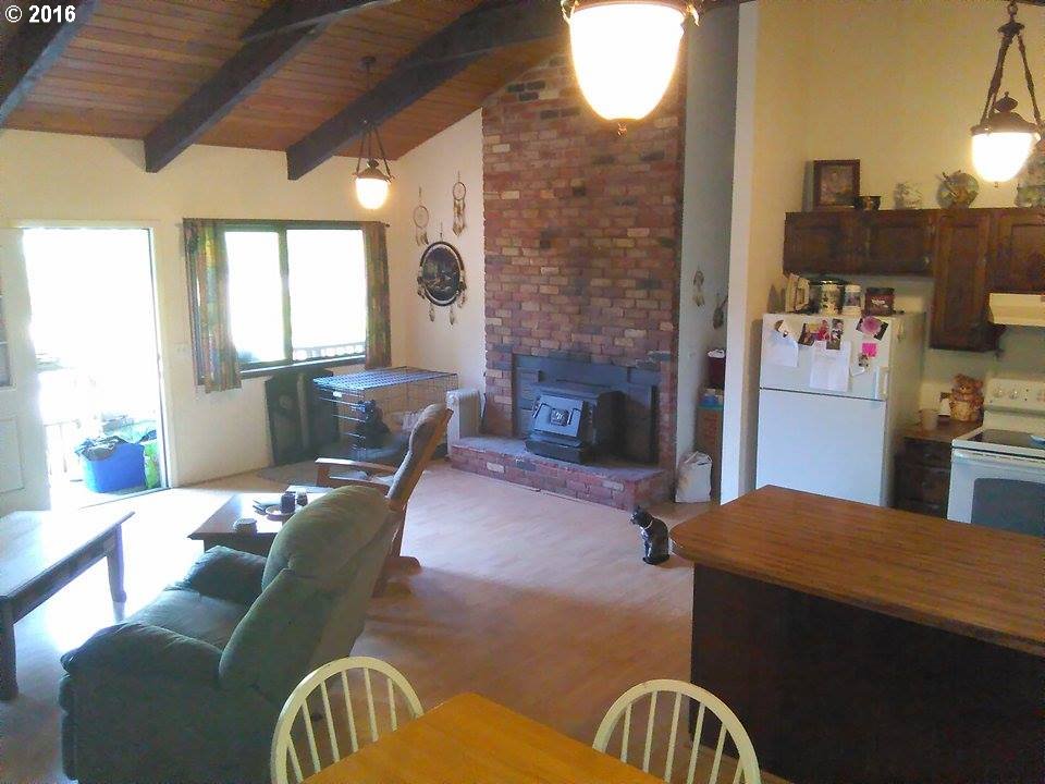 For Sale: 702 High Bridge Rd Carson, WA 98610