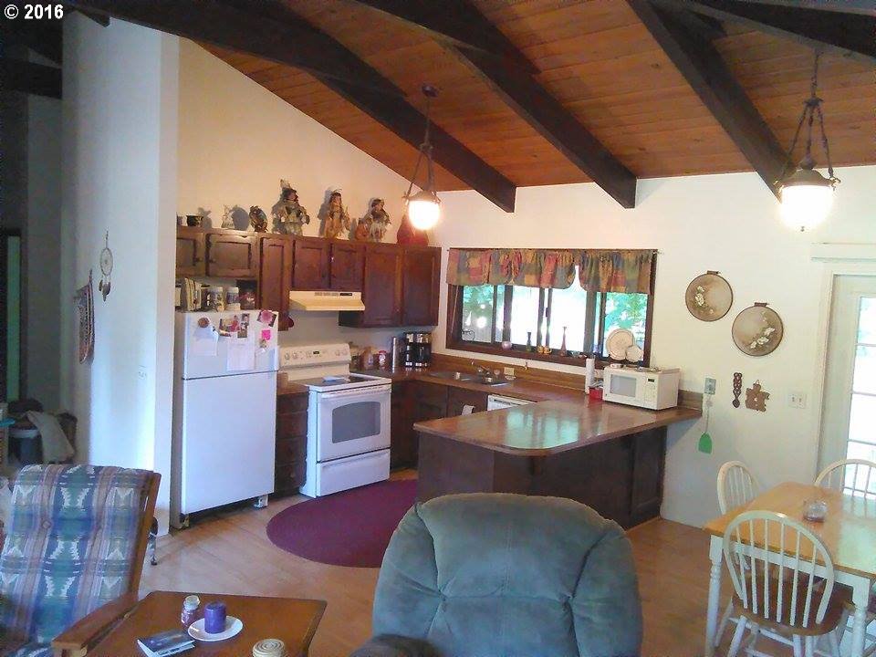 For Sale: 702 High Bridge Rd Carson, WA 98610