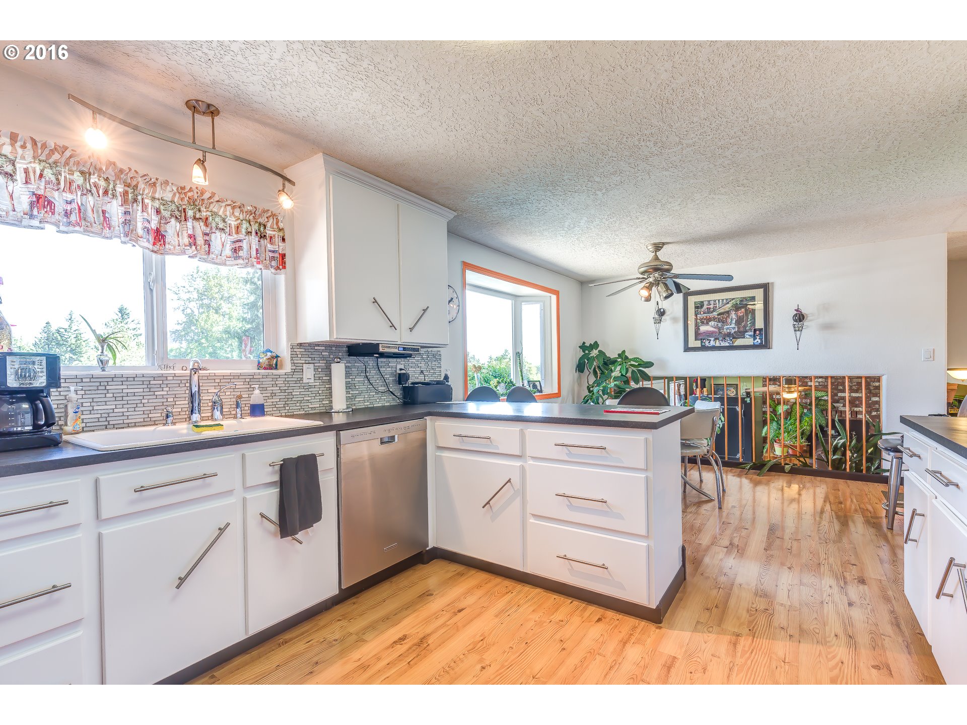 For Sale: 450 Sandy Bend Rd Castle Rock, WA 98611