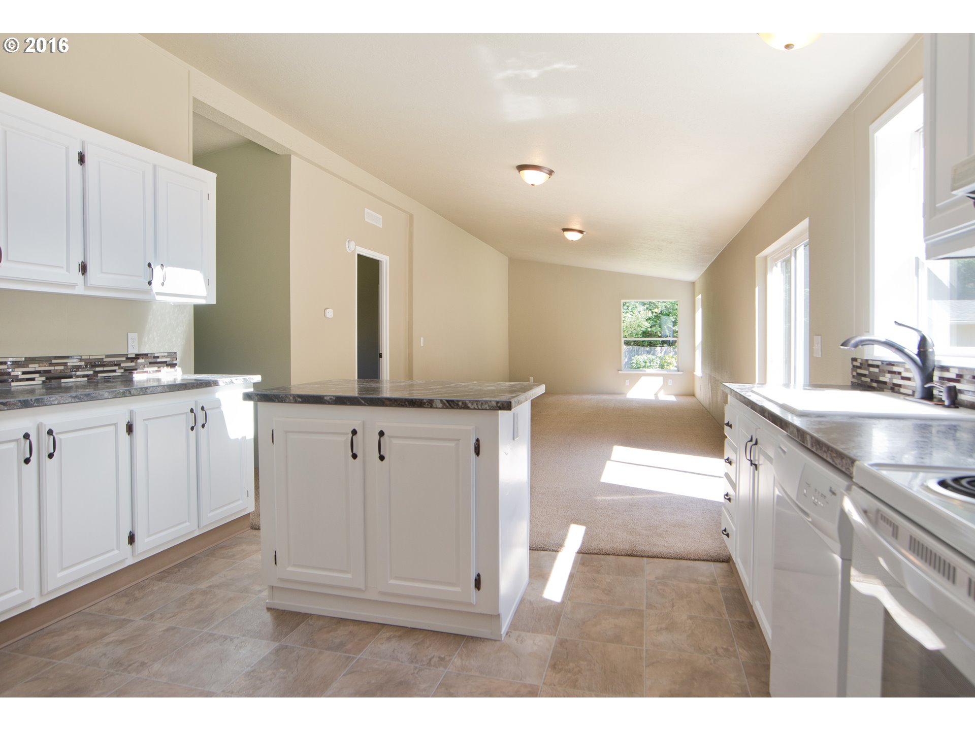 For Sale: 282 Vivian Rd Kalama, WA 98625