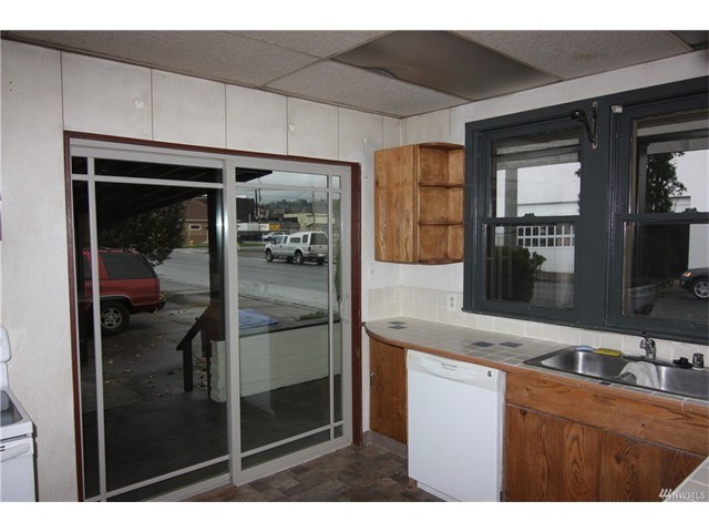 501 S 4th St