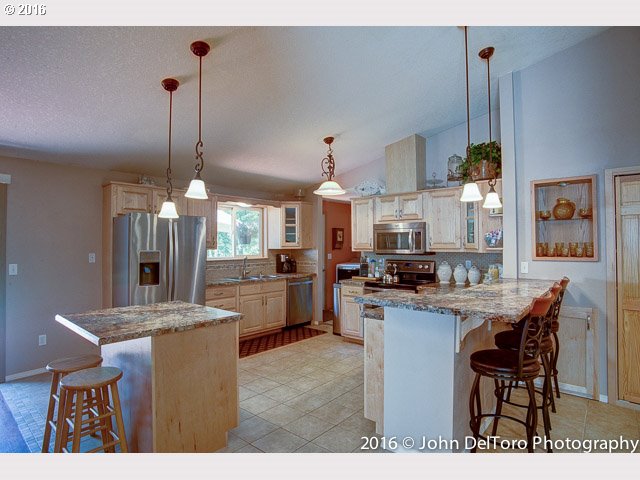 For Sale: 39302 NE 80th Ave La Center, WA 98629