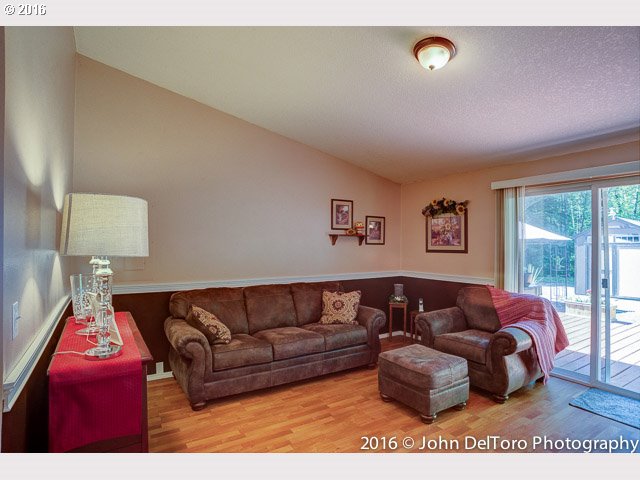 For Sale: 39302 NE 80th Ave La Center, WA 98629