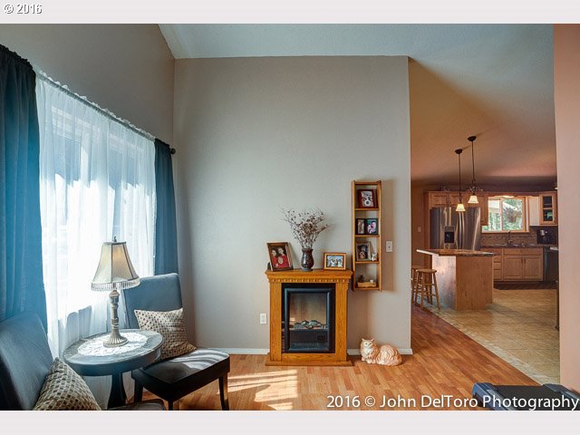 For Sale: 39302 NE 80th Ave La Center, WA 98629