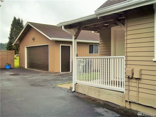 For Sale: 3645 Pennsylvania St Longview, WA 98632