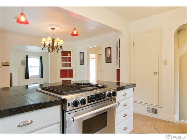 For Sale: 1062 21st Ave Longview, WA 98632