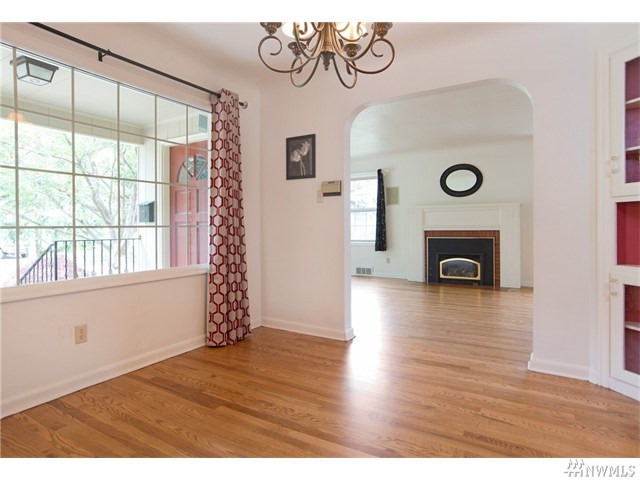 For Sale: 1062 21st Ave Longview, WA 98632
