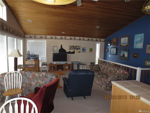 32318 J Place Pl