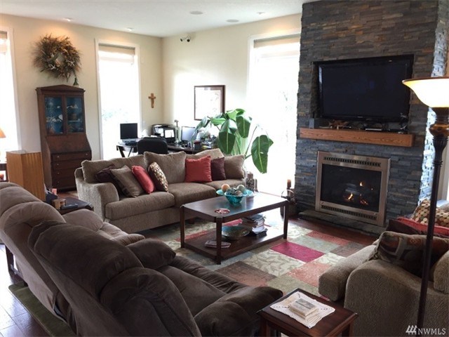 29310 Joy Ln