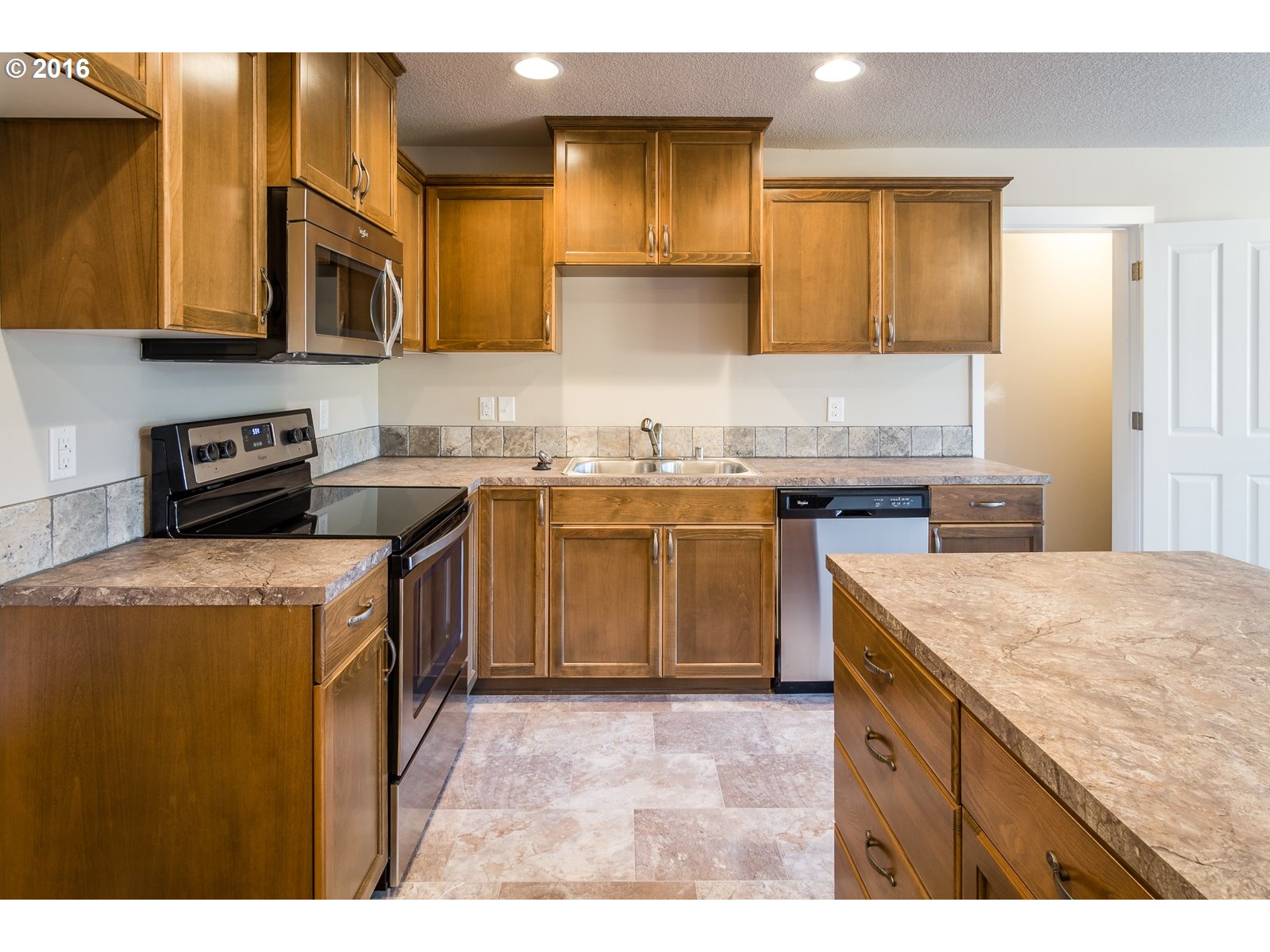 For Sale: 3311 E 24th Cir Vancouver, WA 98661