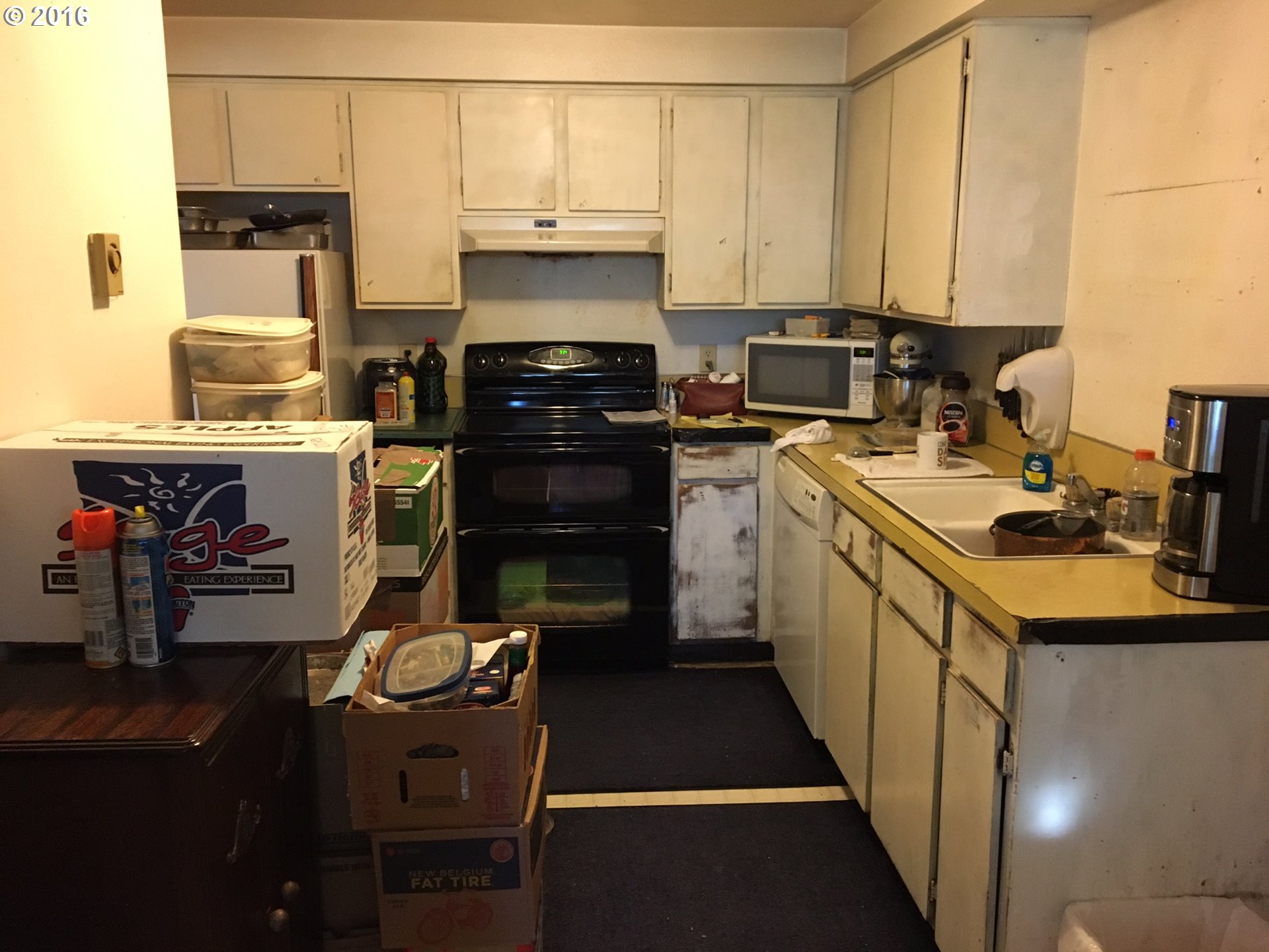 251 NE Village Squire Ave 9 #9