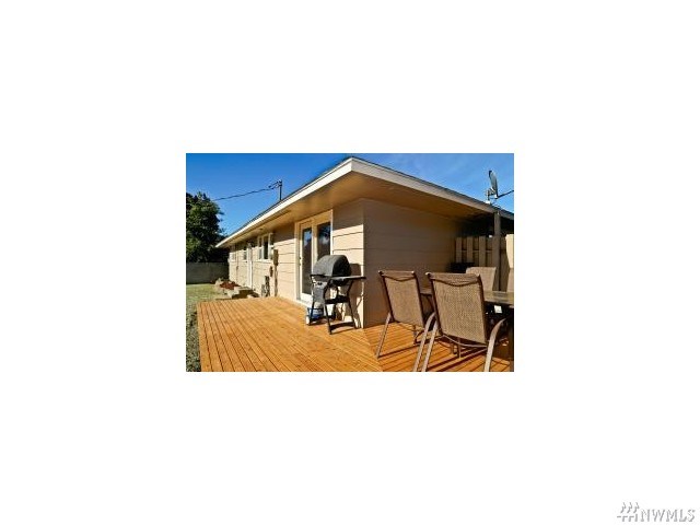 For Sale: 1114 S Monroe St Wenatchee, WA 98801