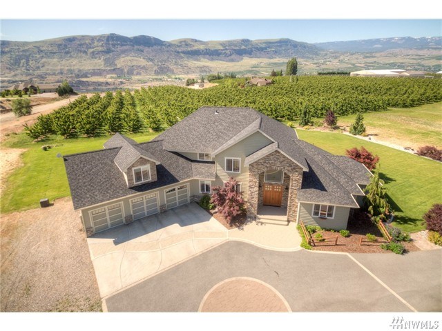 For Sale: 1005 Webb Pl S East Wenatchee, WA 98802