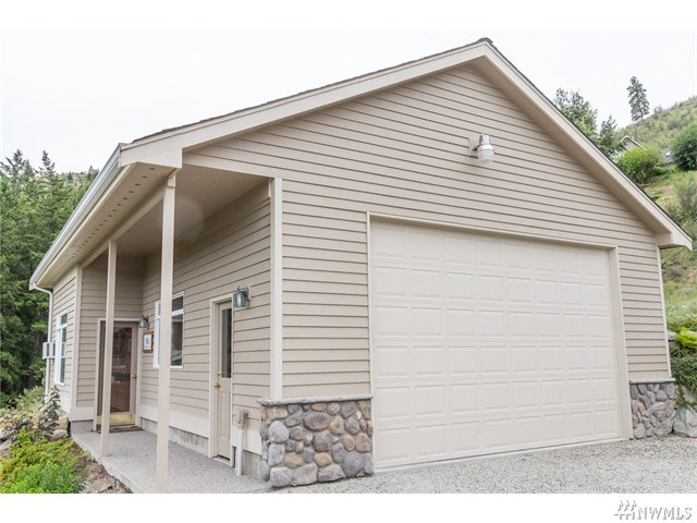 For Sale: 4611 S Lakeshore Rd Chelan, WA 98816