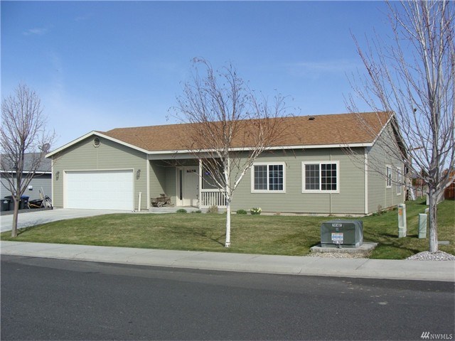 1900 S Dilley Ave