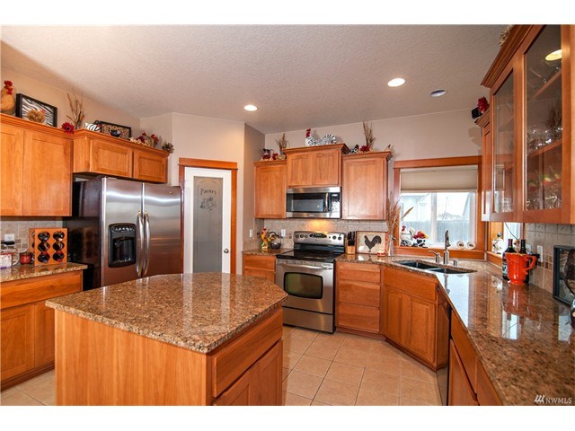 208 E Tanglewood Dr