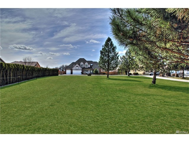 311 W Ridge Rd