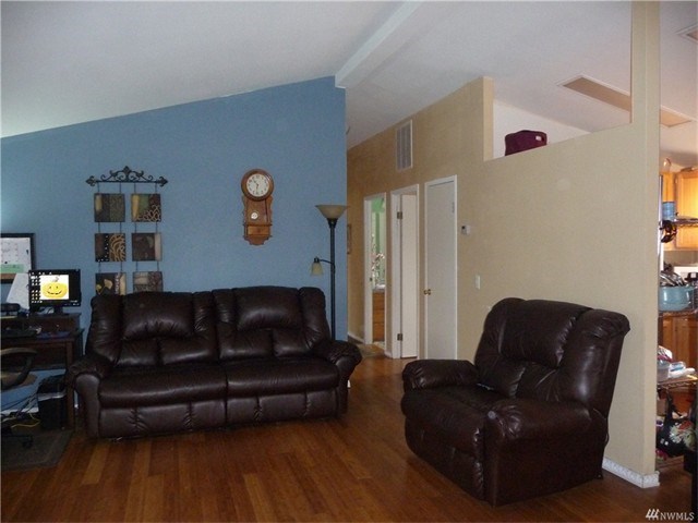2900 W Marina Dr #208