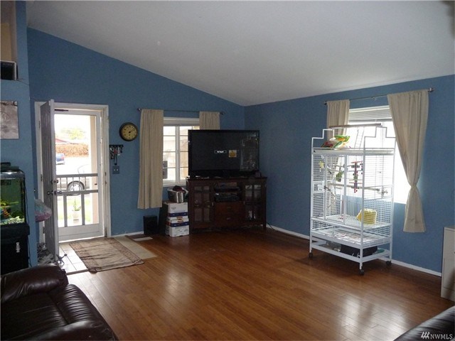2900 W Marina Dr #208