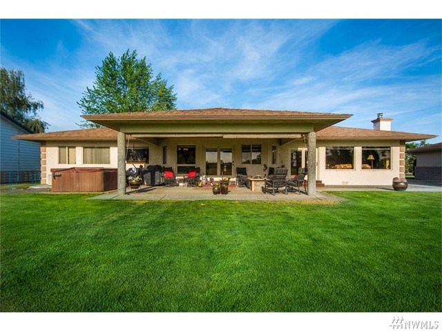 For Sale: 1260 Rd F8 NE Moses Lake, WA 98837