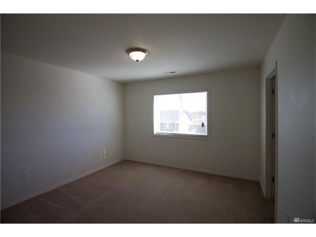 3425 W Glenmoor Dr