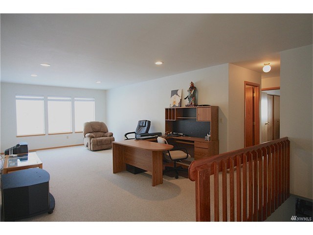 12 Halyruud Dr