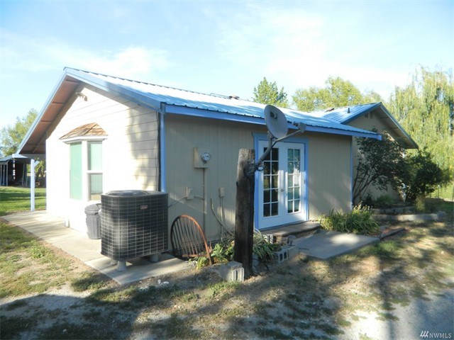 859 Highway 7
