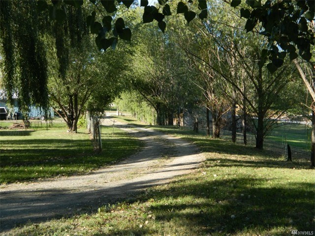 859 Highway 7