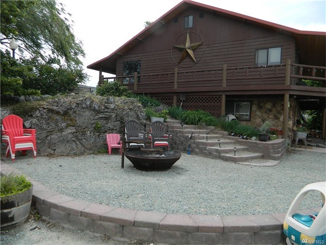 93 Warren Rd